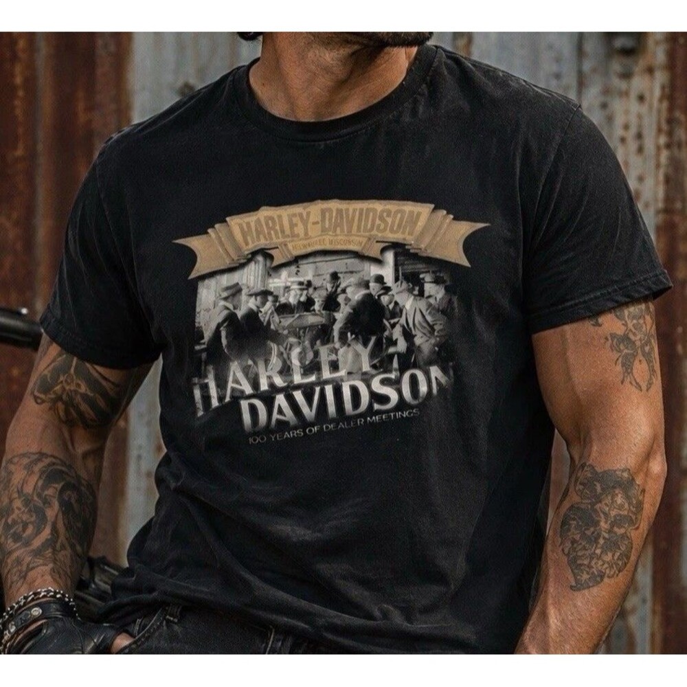 Harley-Davidson Museum Milwaukee T-shirt Men's size XL T-shirt 100 years